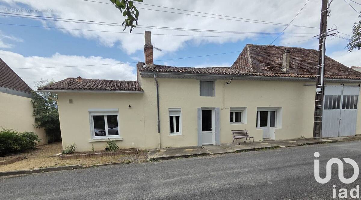 Photo 1 - Maison à MONTPON-MENESTEROL