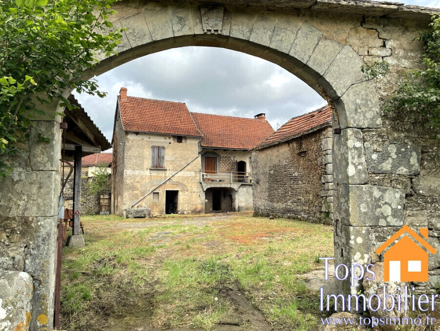 Maison à GINALS
