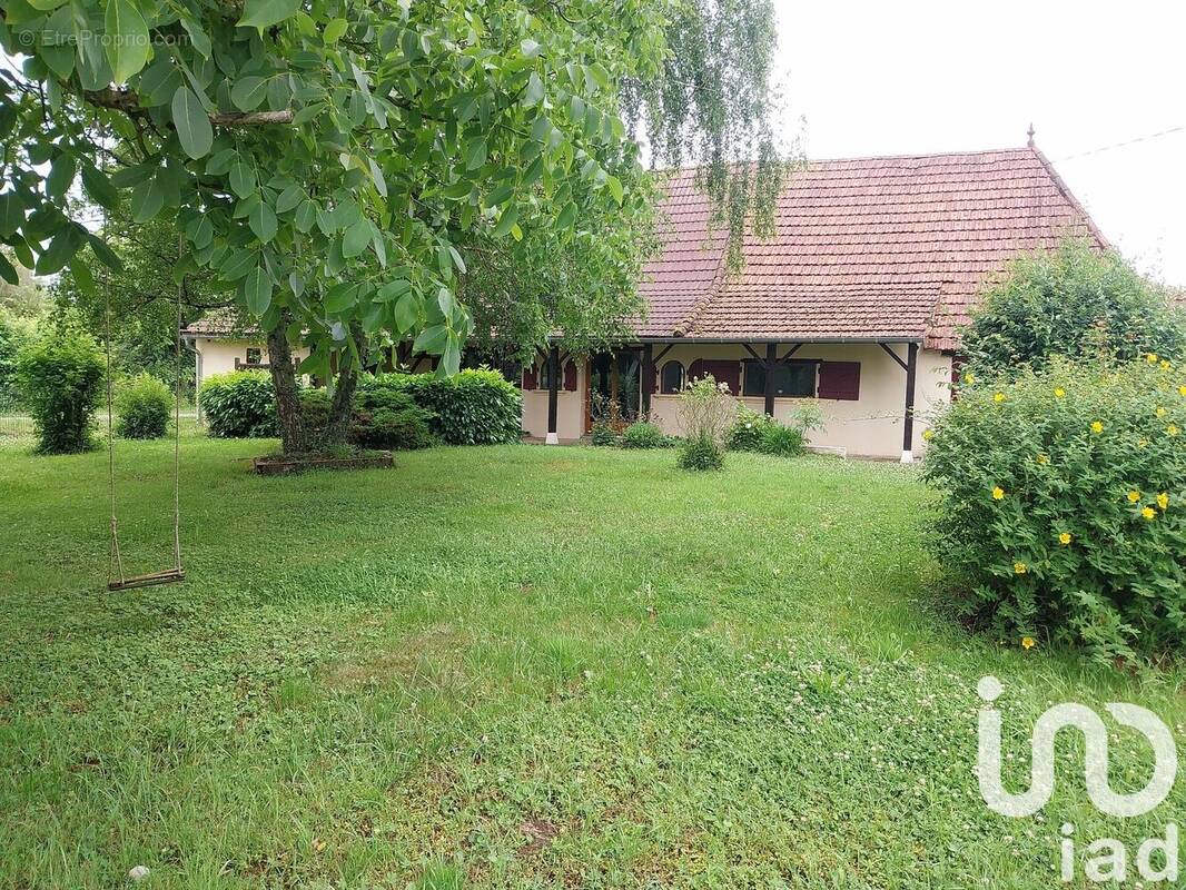 Photo 1 - Maison à LA CHAPELLE-SAINT-SAUVEUR