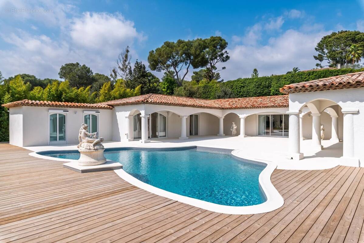 Maison à MOUGINS