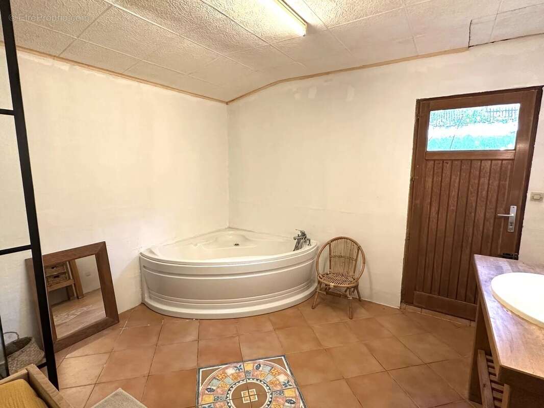 Maison à PINEUILH