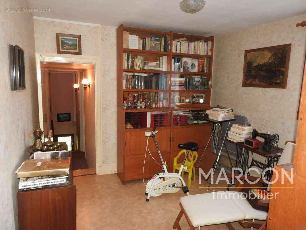 Maison à LAVAVEIX-LES-MINES