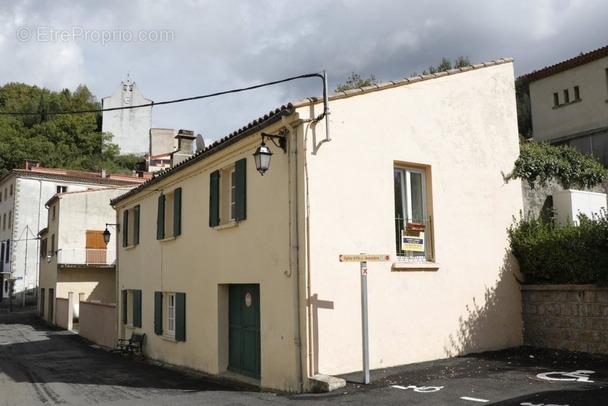 Maison à AXAT