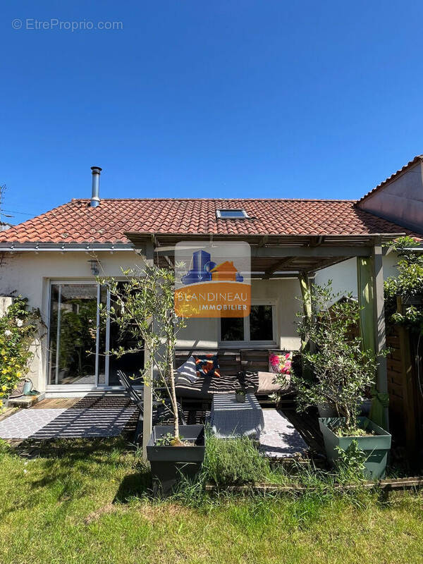 Maison à LA MONTAGNE
