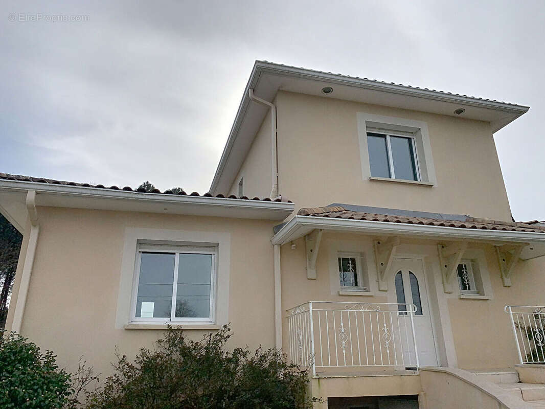Maison à PORTETS