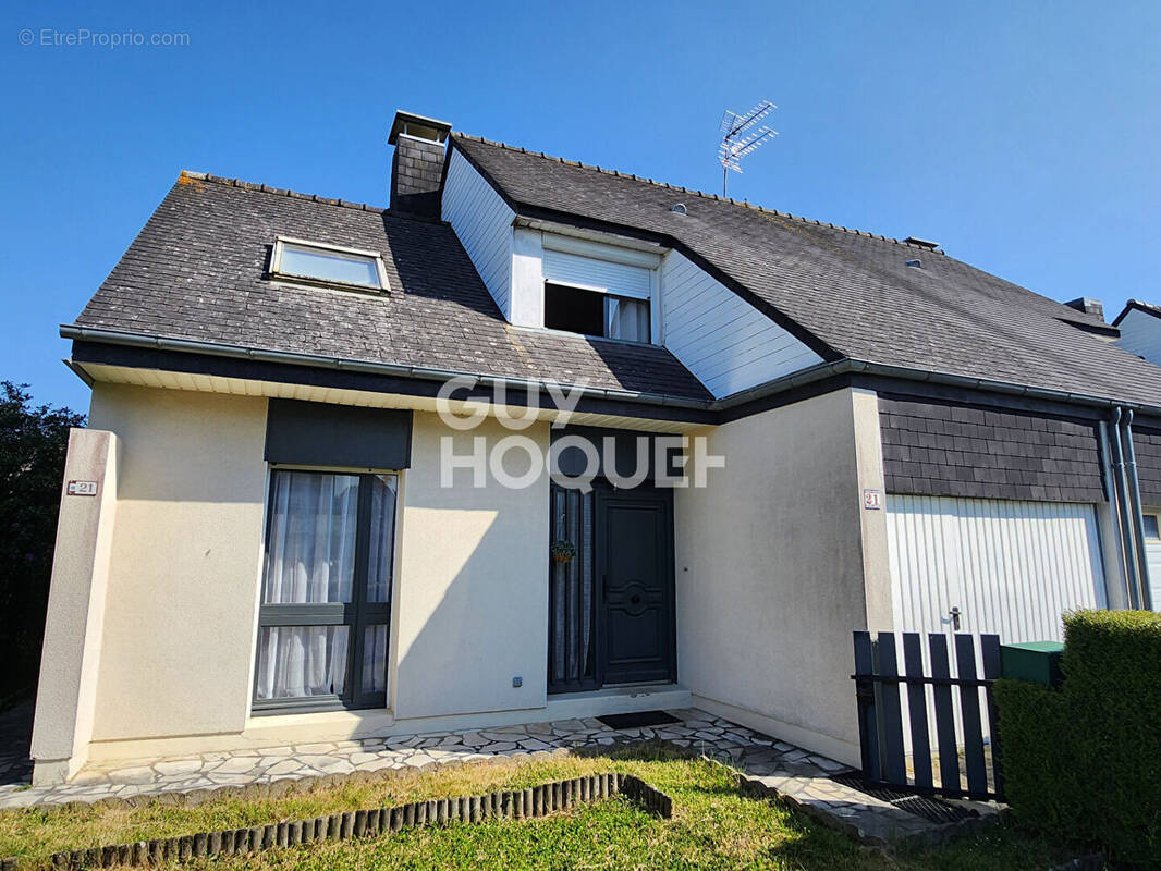 Maison à TRELIVAN