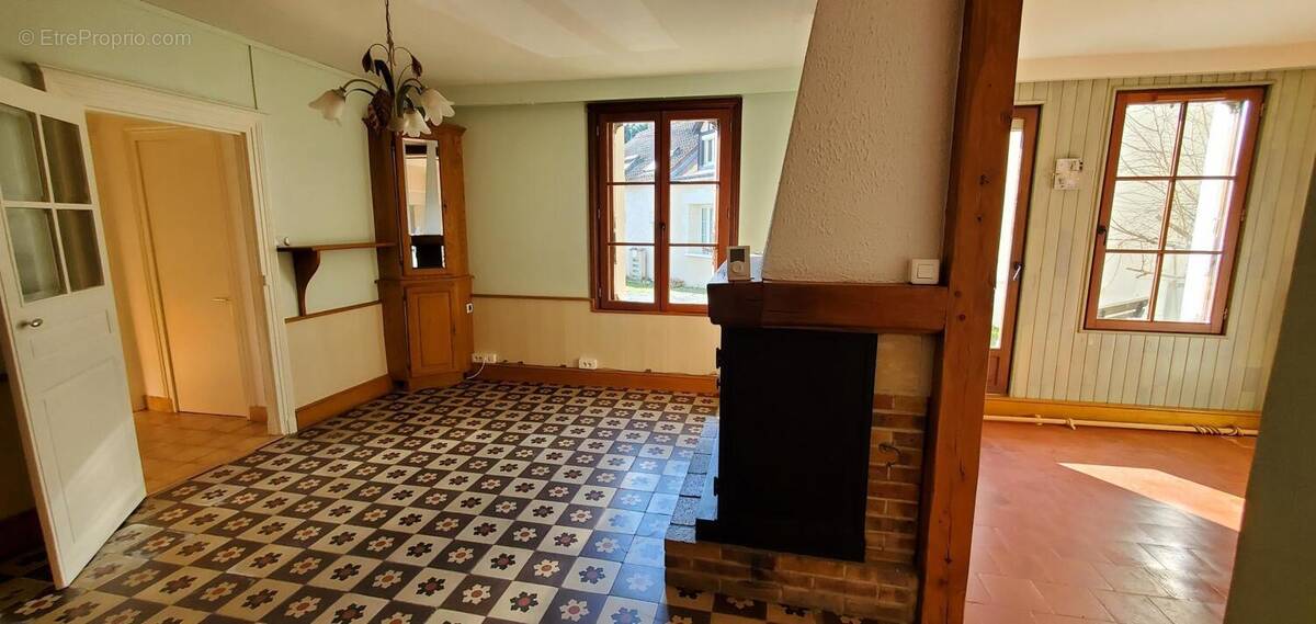 Photo 1 - Maison à MONTLOUIS-SUR-LOIRE