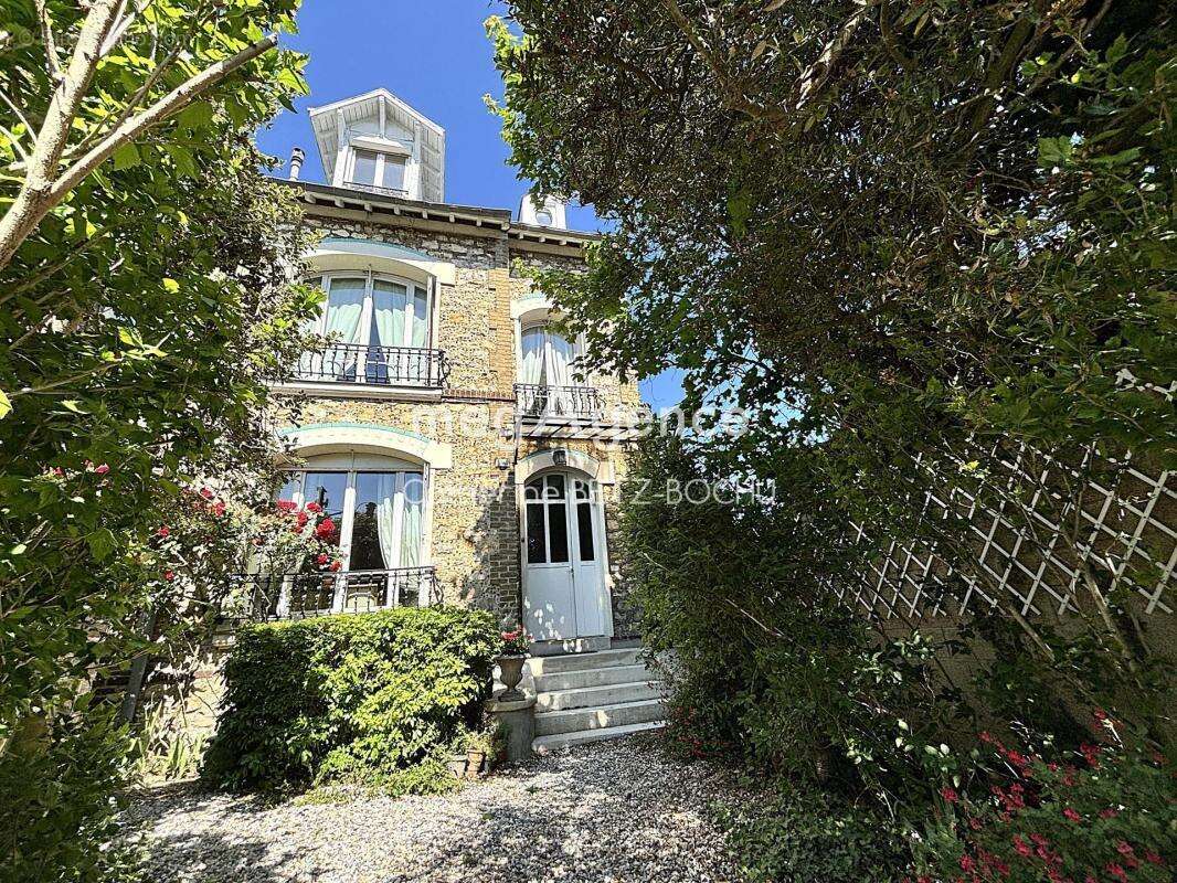 Maison à SOISY-SOUS-MONTMORENCY