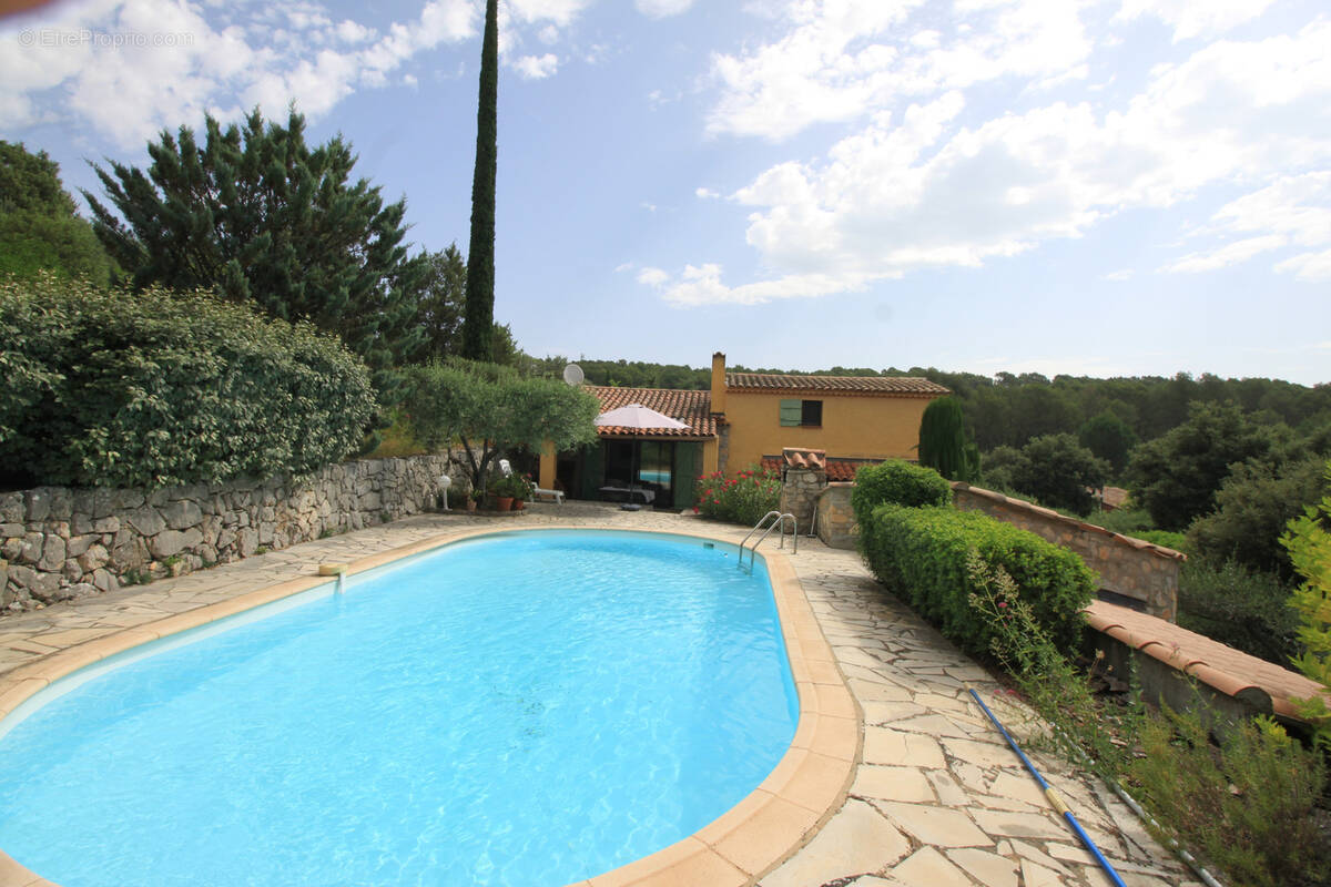 Maison à LORGUES