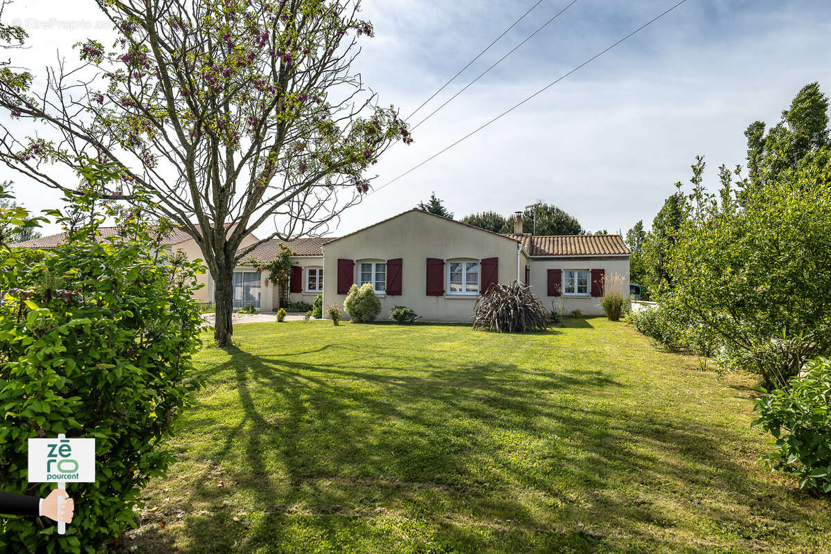 Maison à MAREUIL-SUR-LAY-DISSAIS