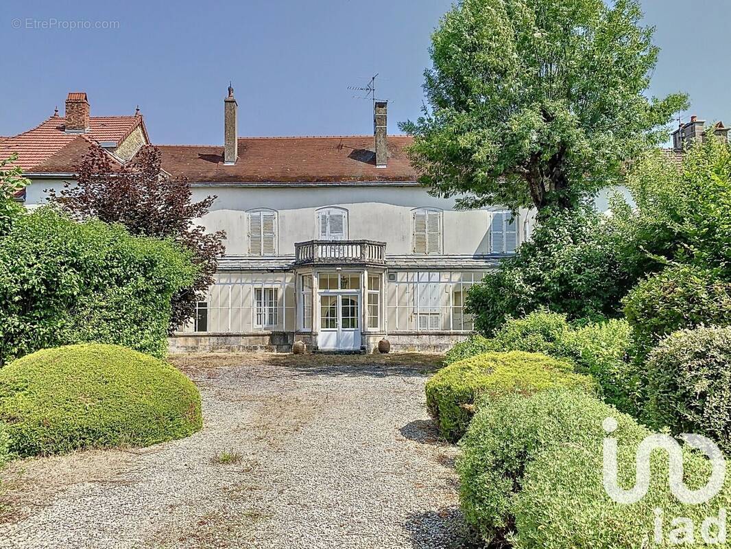 Photo 1 - Maison à CHATEAUVILLAIN
