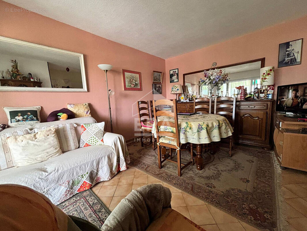 Appartement à FREJUS