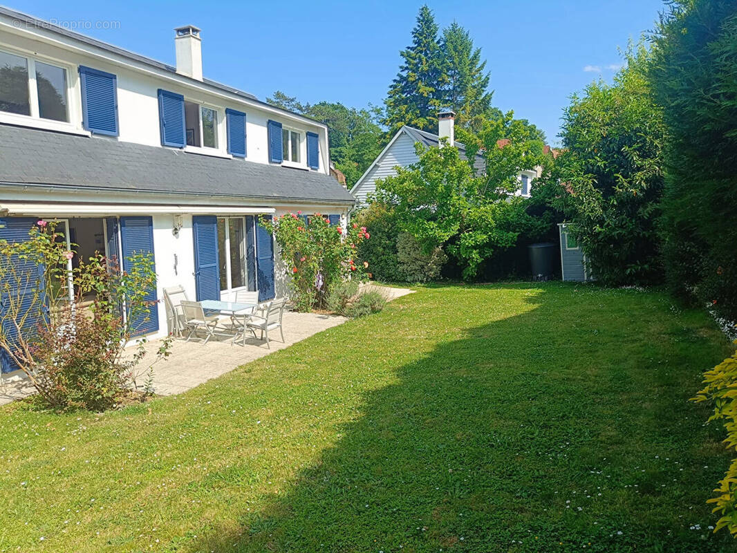 Maison à L&#039;ETANG-LA-VILLE