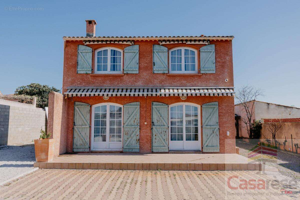 Maison à SAINT-FELIX-DE-LODEZ