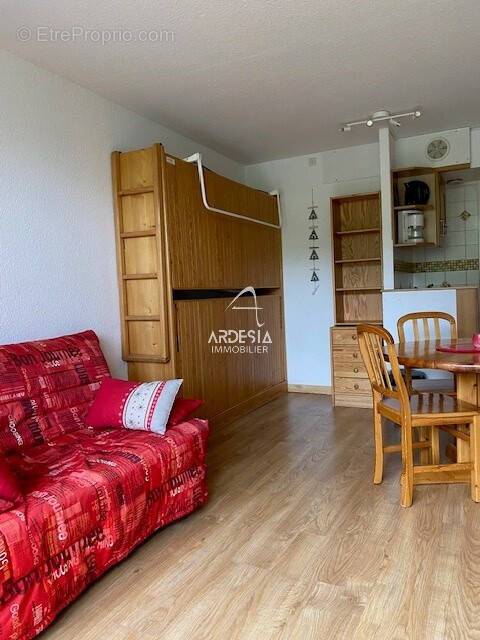 Appartement à LE CHATEL