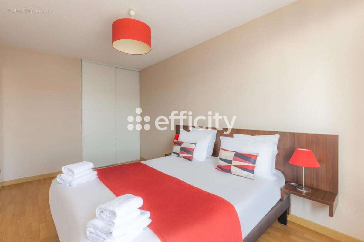 Appartement à CORNEBARRIEU