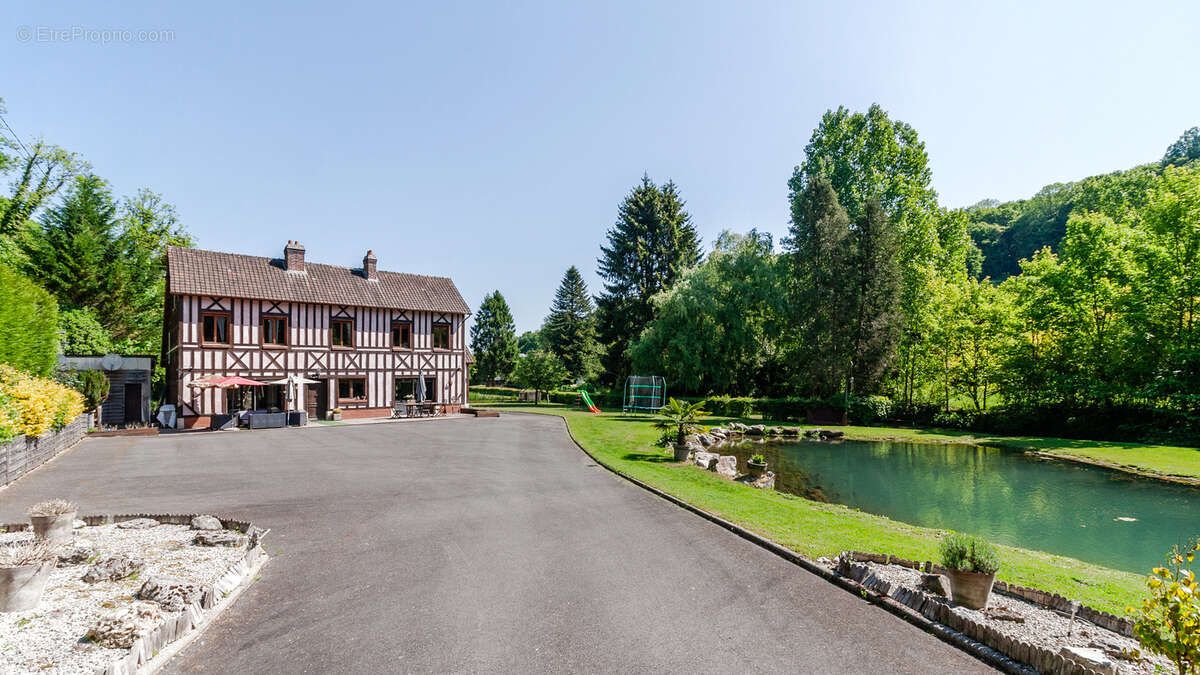 Maison à PAVILLY