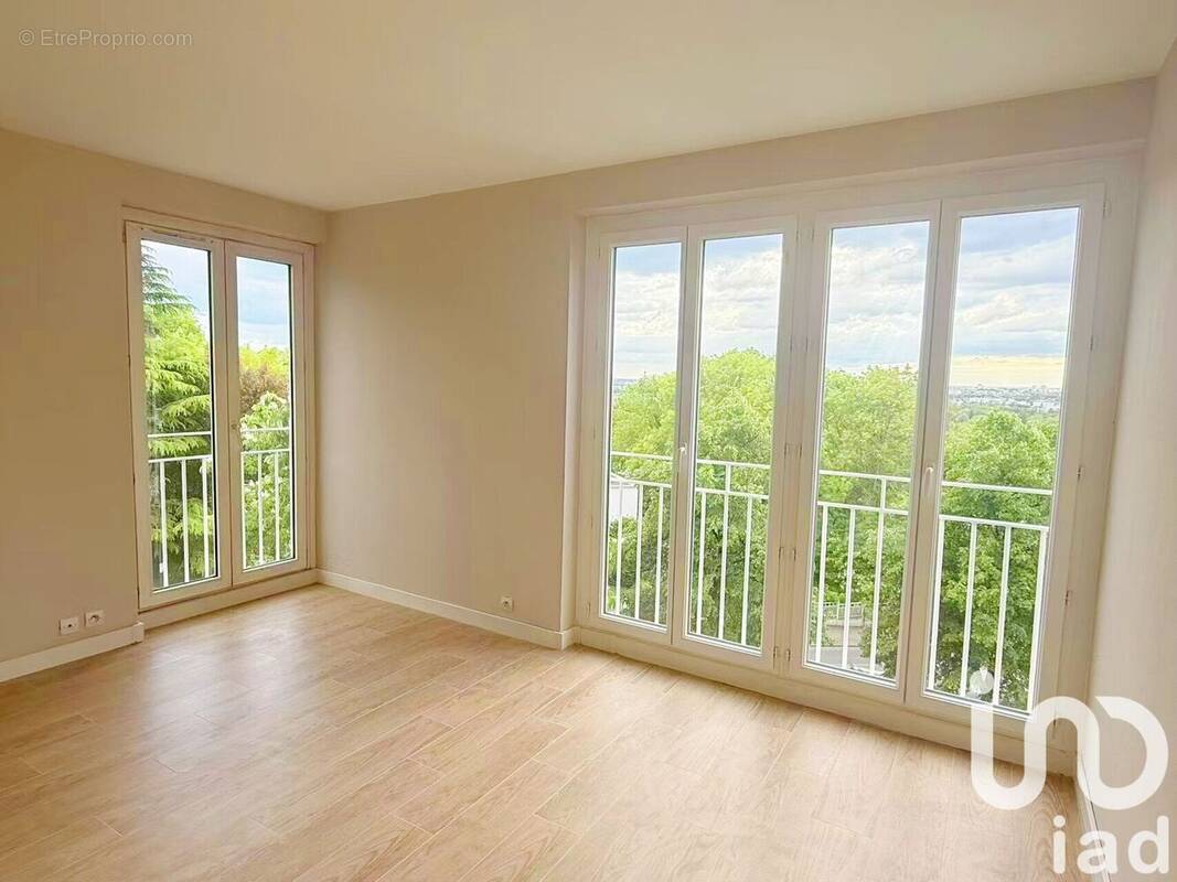 Photo 1 - Appartement à SUCY-EN-BRIE