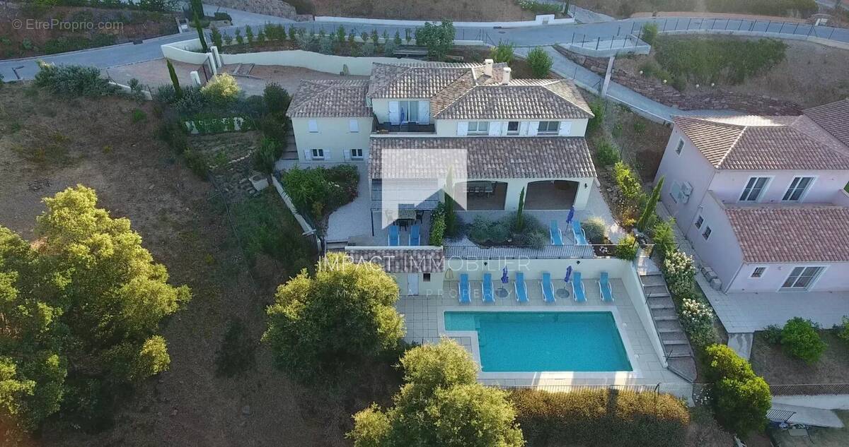 Maison à LA LONDE-LES-MAURES