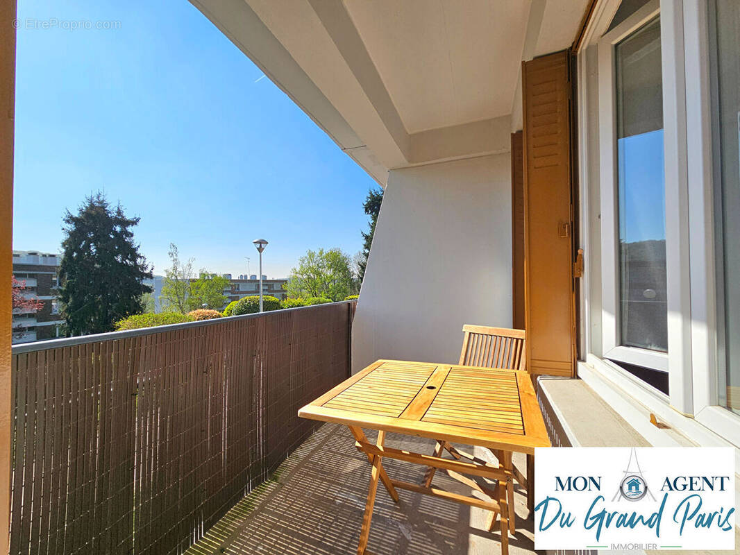 Appartement à BIEVRES
