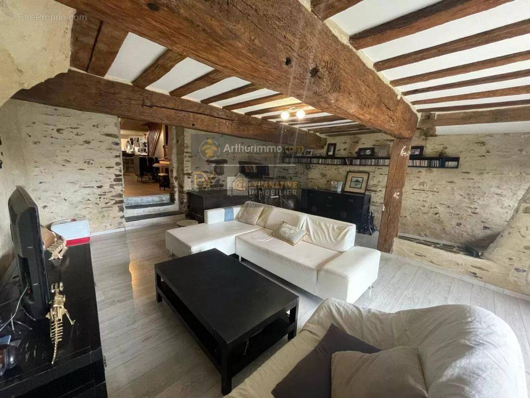 Maison à MARTIGNE-FERCHAUD