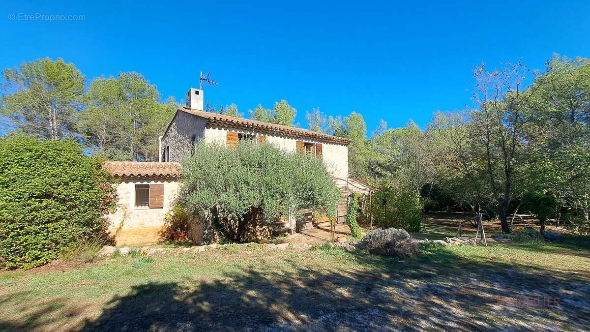 Maison à LORGUES