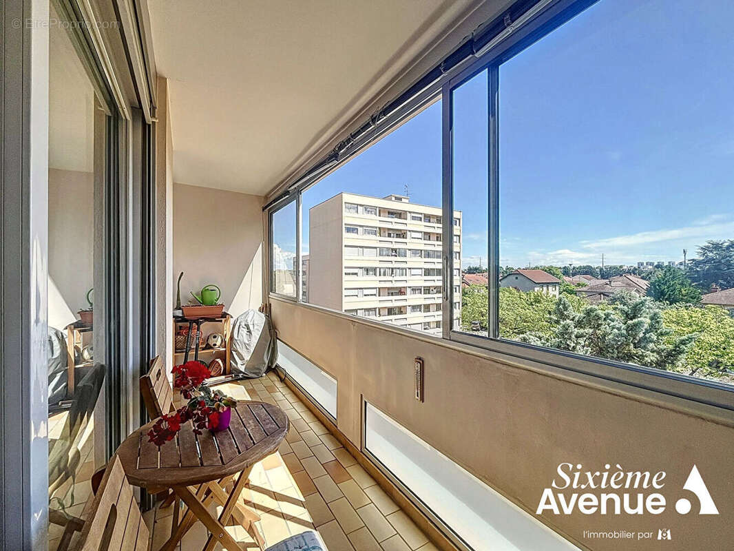 Appartement à VENISSIEUX