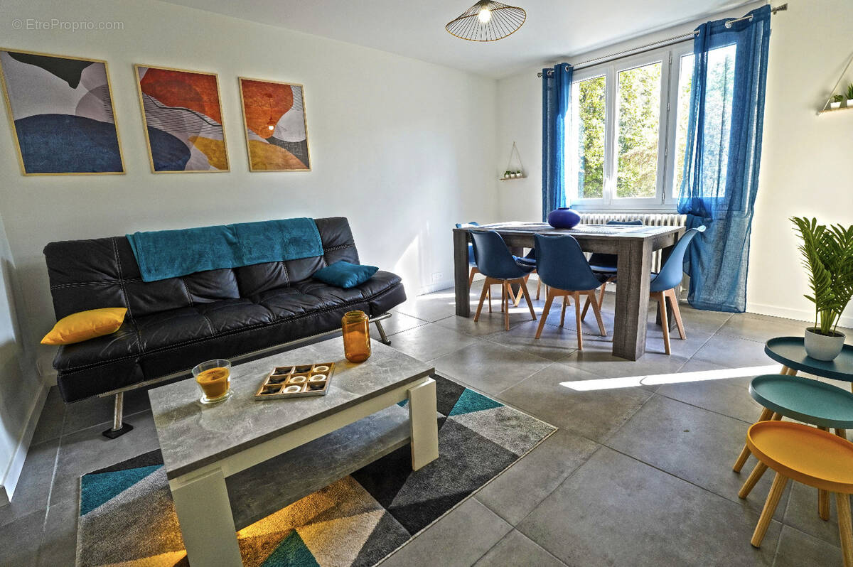 Appartement à CRAPONNE