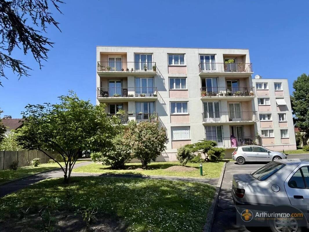 Appartement à LIVRY-GARGAN