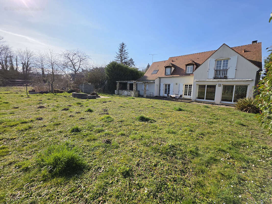 Maison à VIARMES