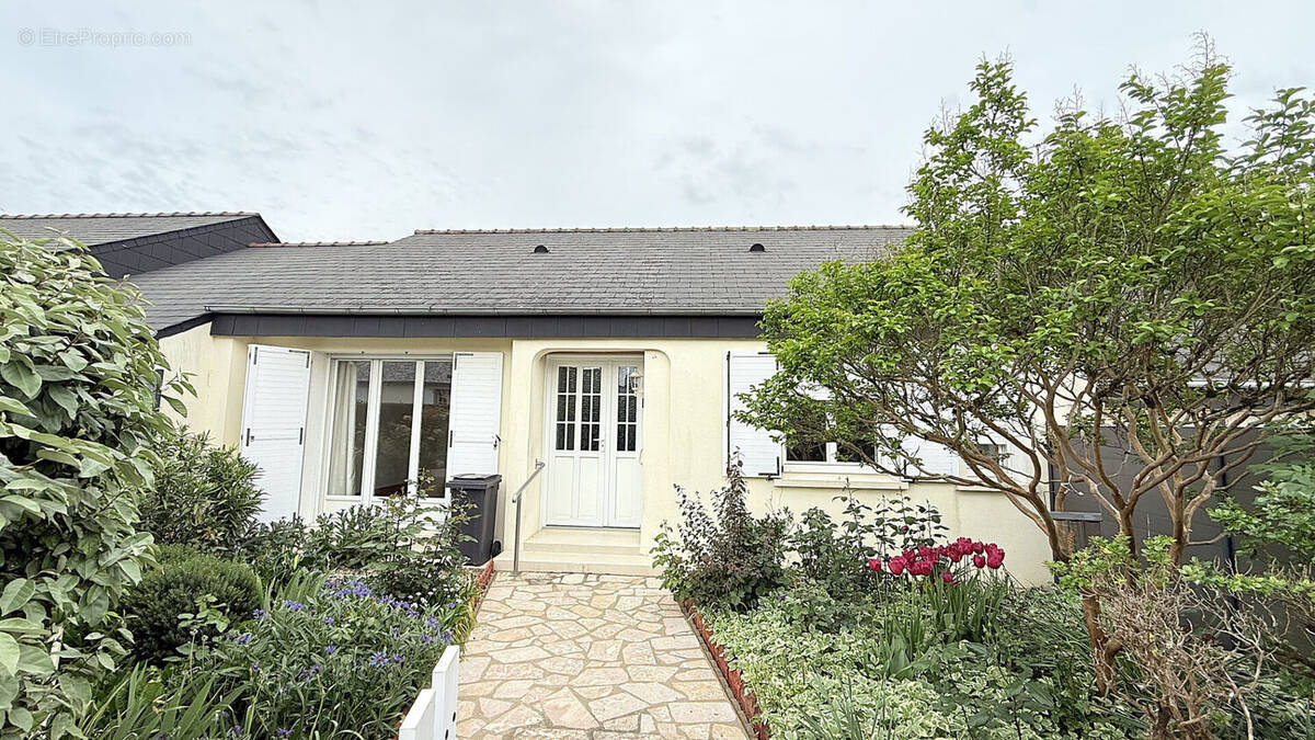 Maison à LAVAL
