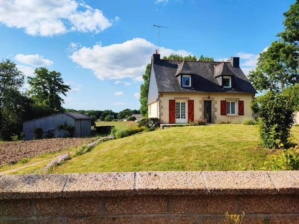 Maison à GOMENE