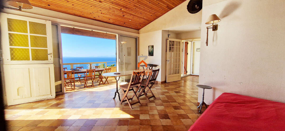 Maison à HYERES