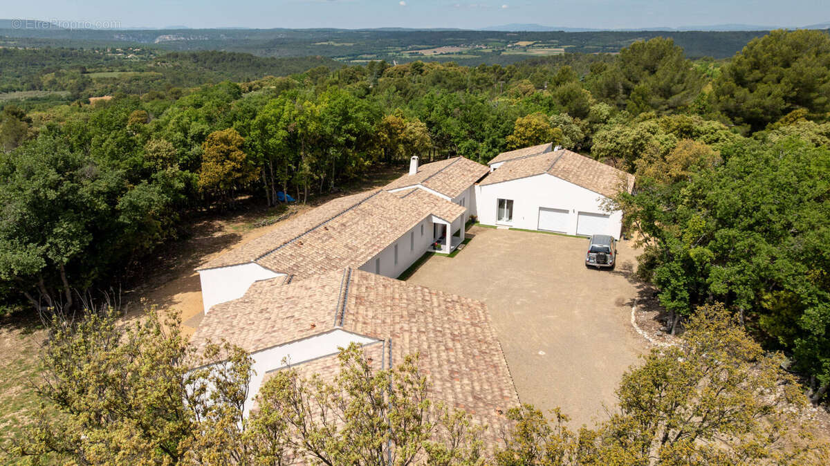 Maison à BAUDINARD-SUR-VERDON