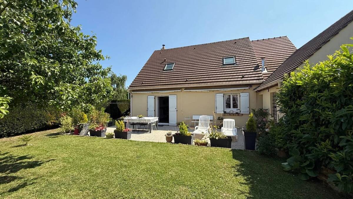 Maison à EGLY