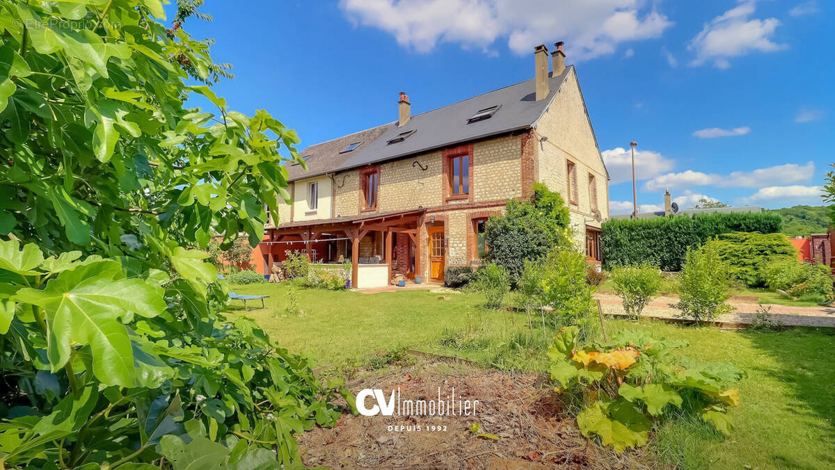 Maison à INCARVILLE