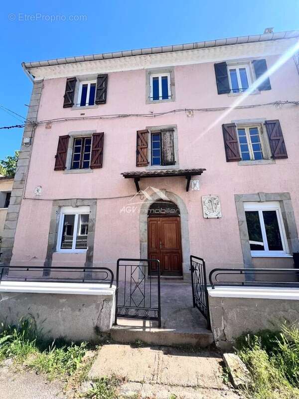 Maison à LES MAGES