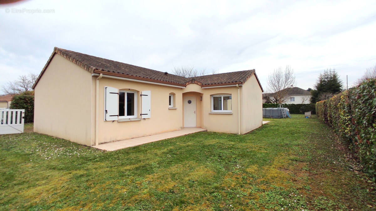 Maison à JAUNAY-CLAN
