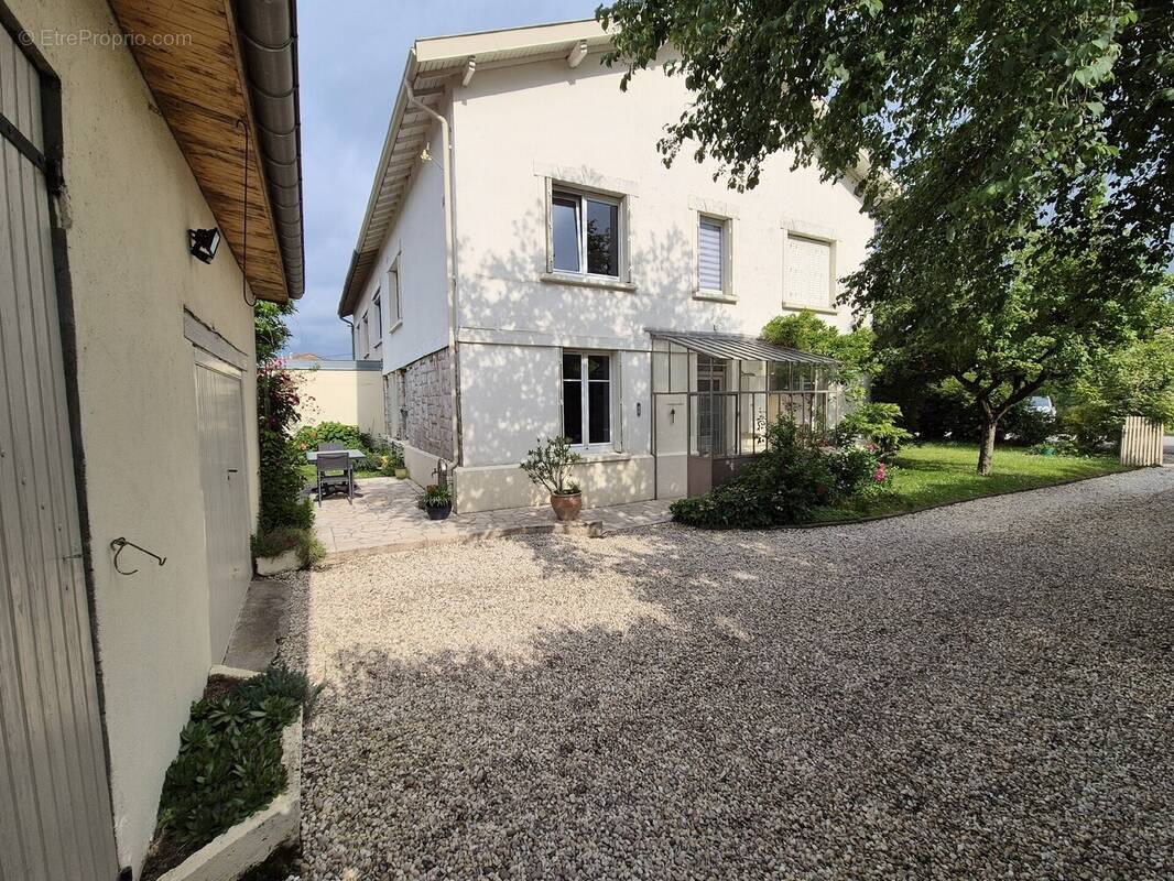 Maison à MESSEIN