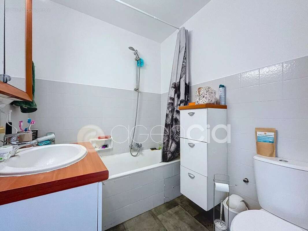 Appartement à LE CANNET
