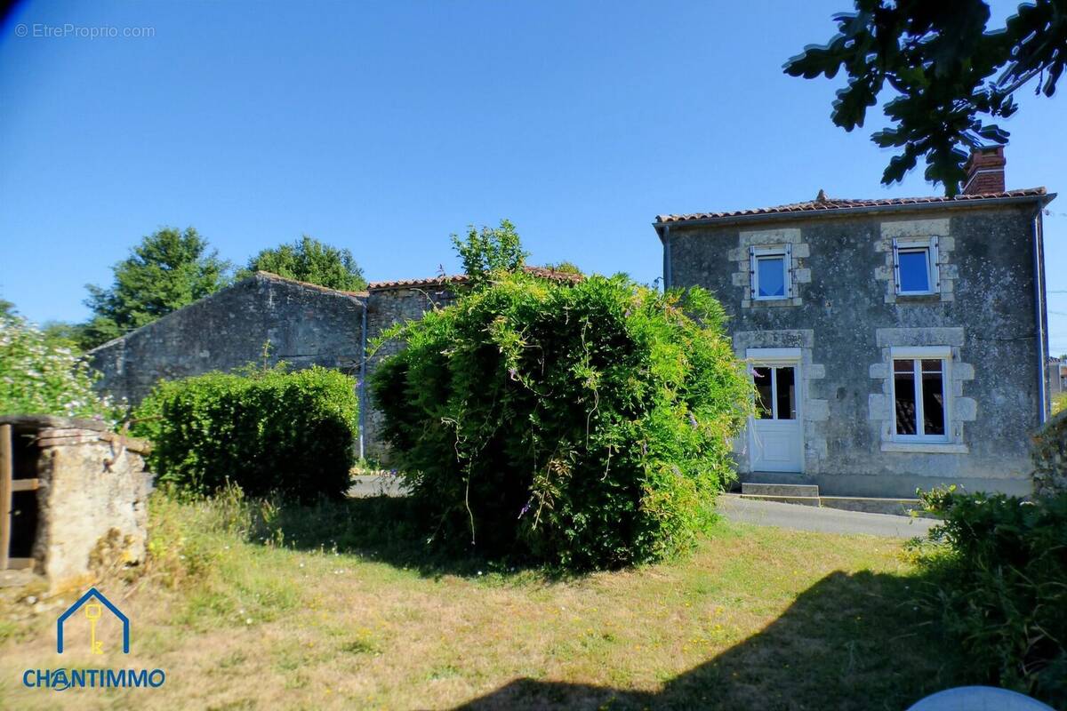 Maison à MOUILLERON-EN-PAREDS