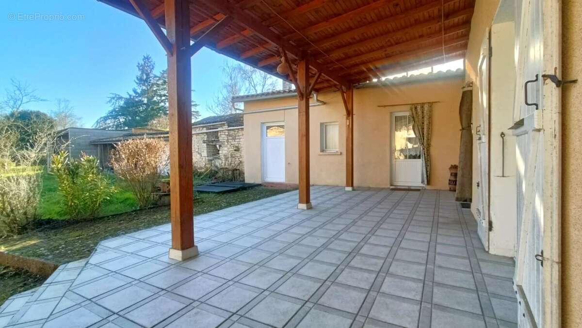 Maison à MARIGNY-BRIZAY