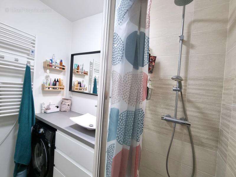 Appartement à DECINES-CHARPIEU