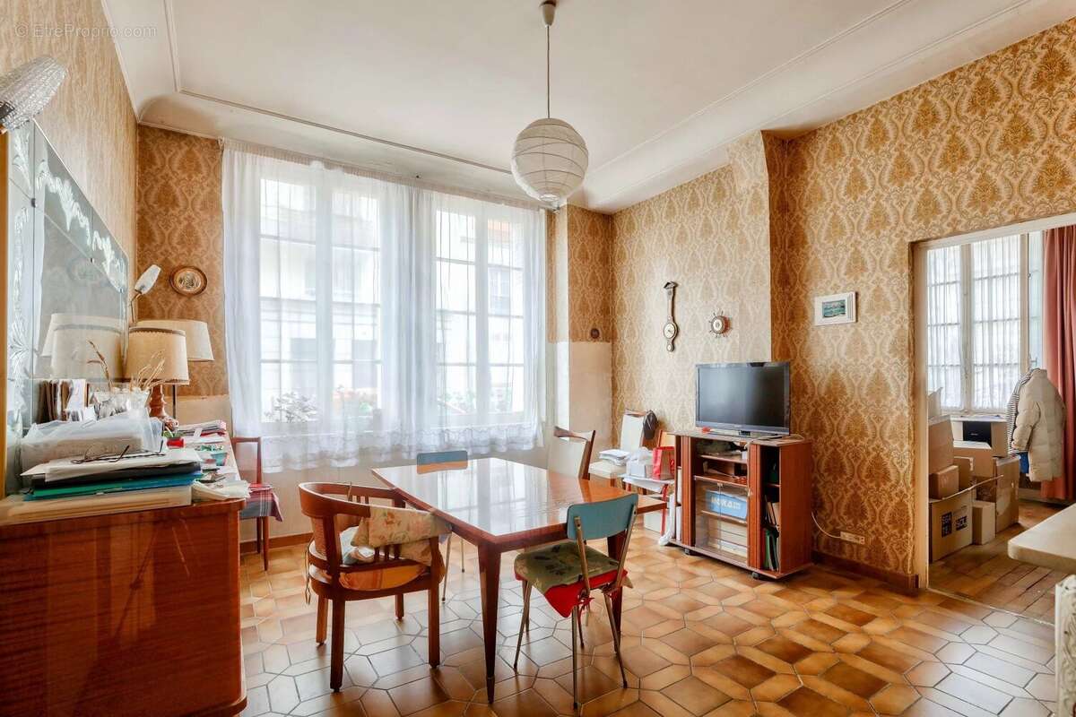 Appartement à PARIS-5E