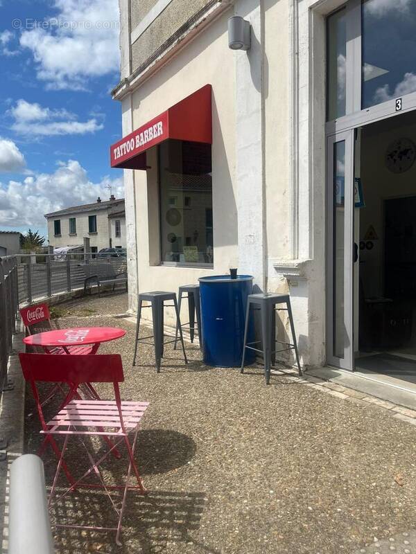 Photo 1 - Commerce à L&#039;ILE-D&#039;ELLE