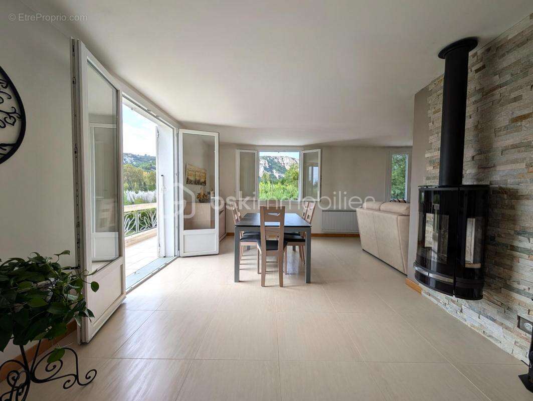 Maison à ORGON