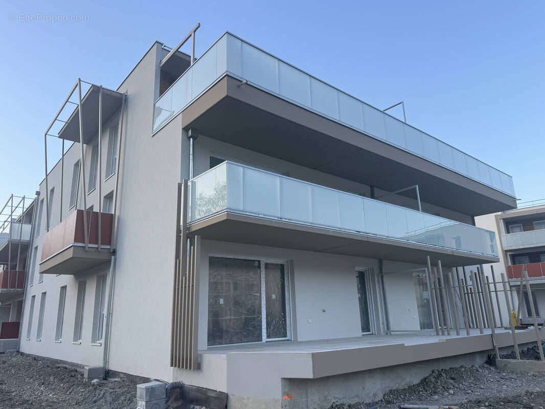 Appartement à DOMENE