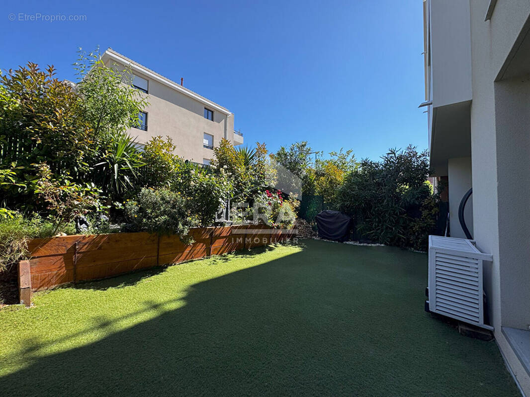 Appartement à SAINT-CYR-SUR-MER