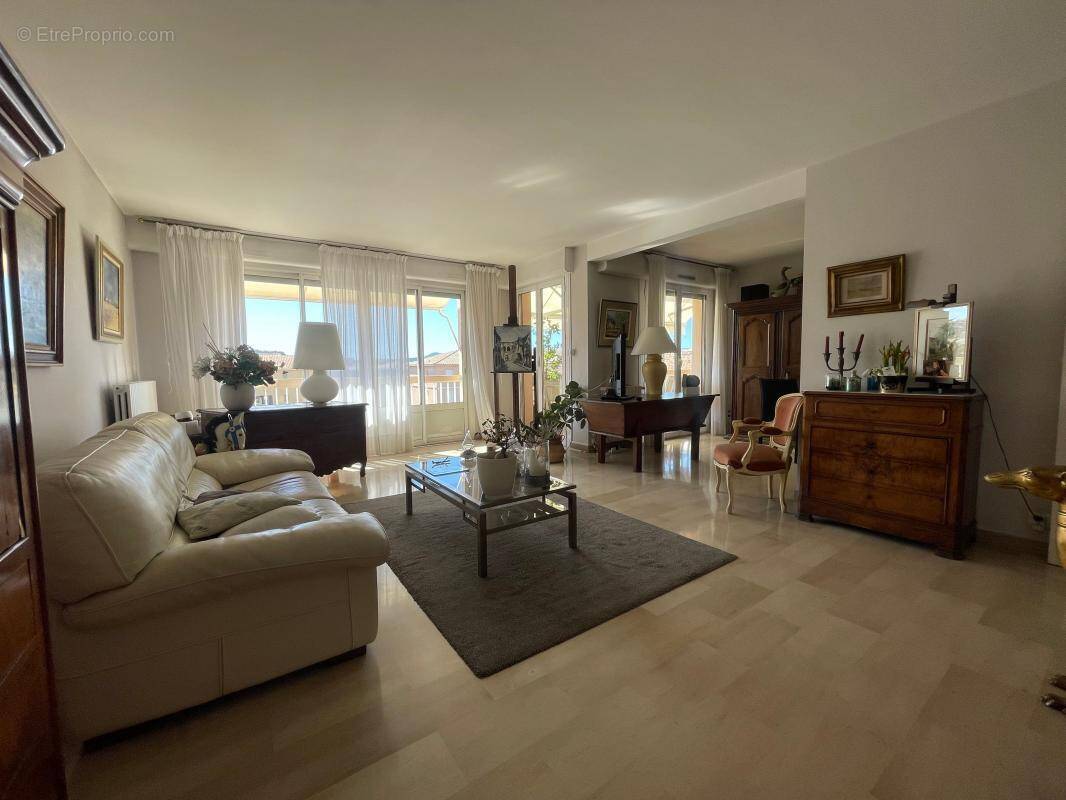 Appartement à SANARY-SUR-MER