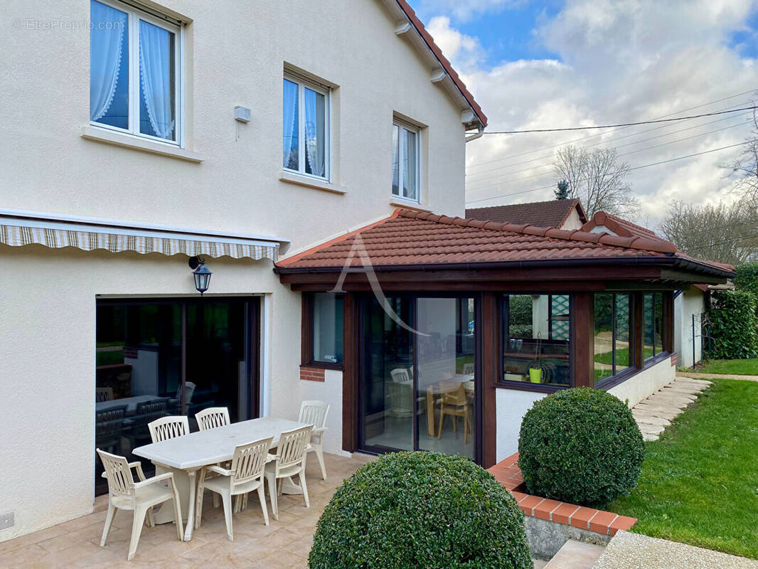 Maison à GIF-SUR-YVETTE